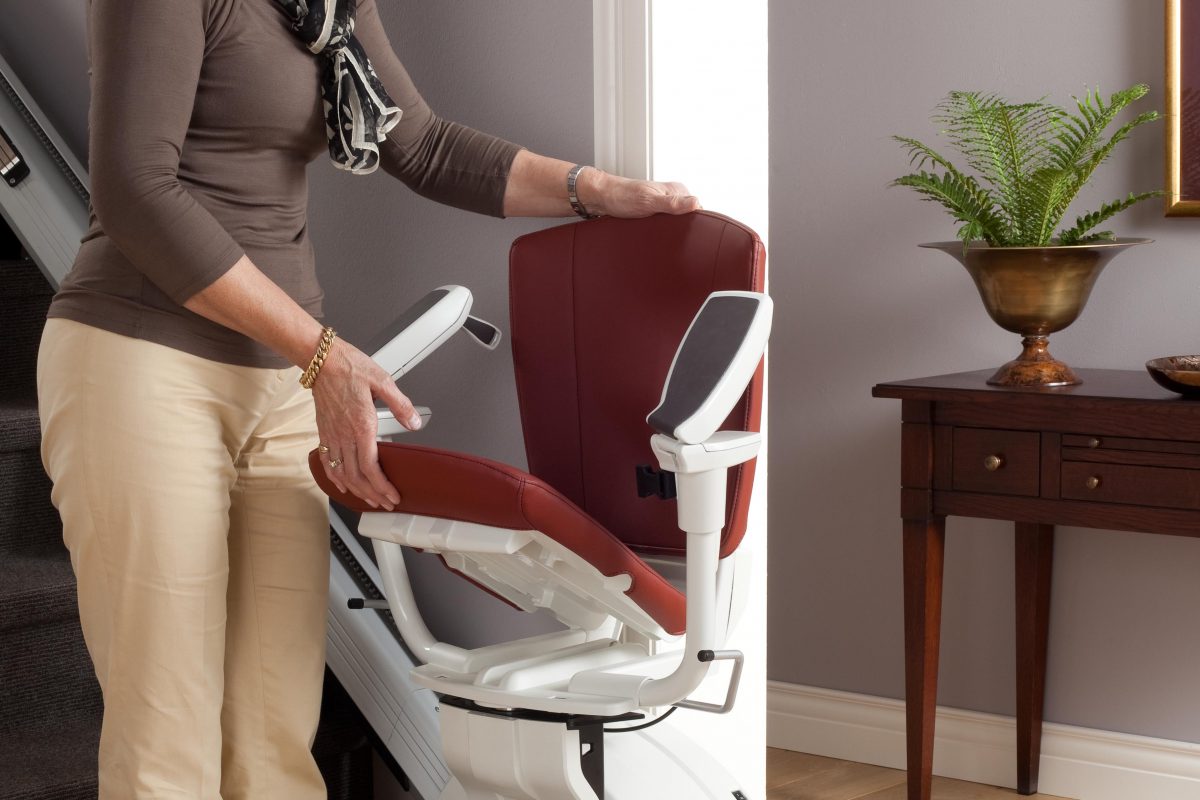 Thyssen HomeGlide-Extra Straight Stairlift Folding Seat