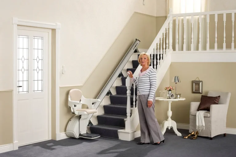 Access BDD HomeGlide Standard Straight Stairlift