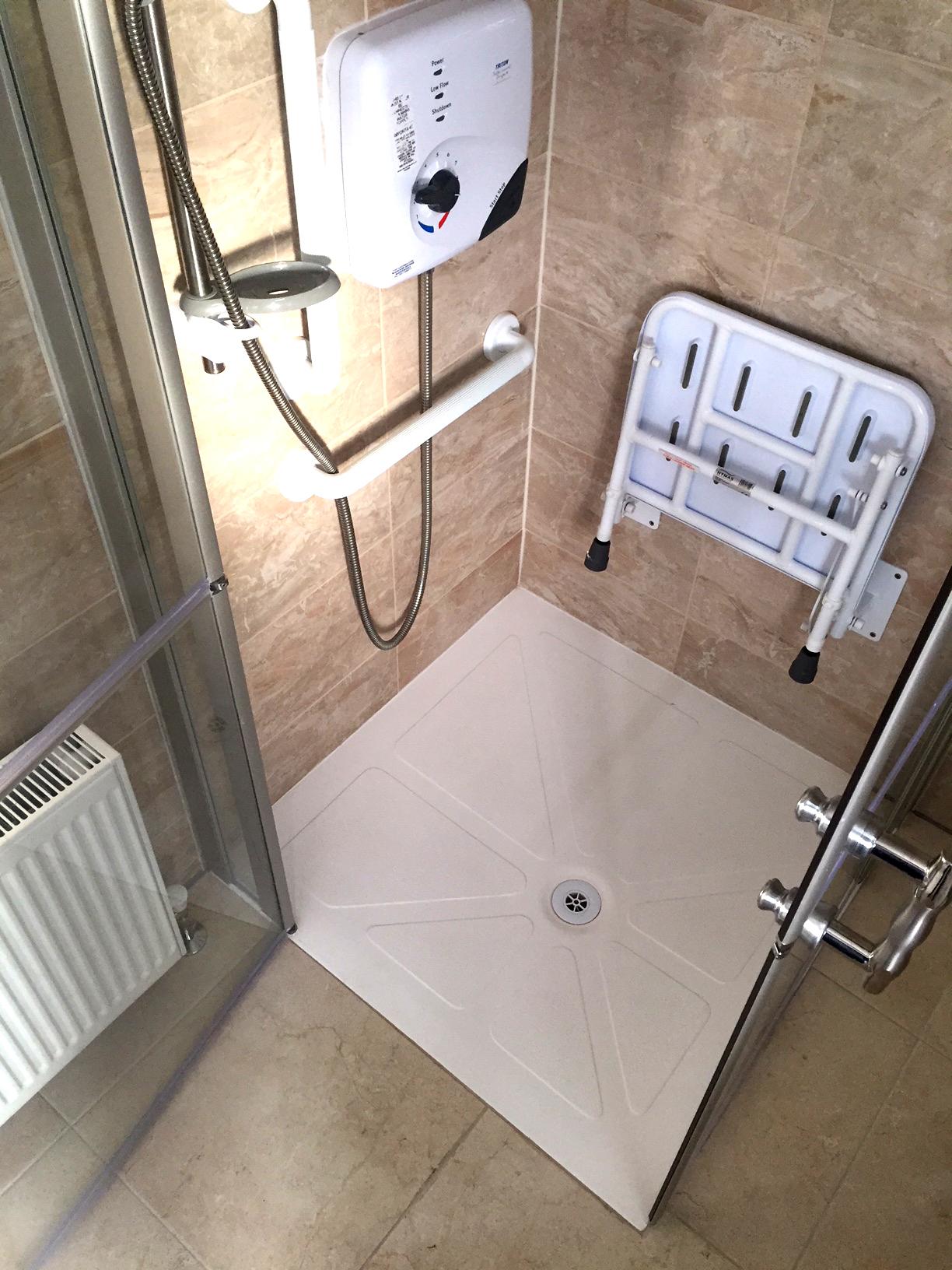 Level Access Showers with Full Height Elegance Doors