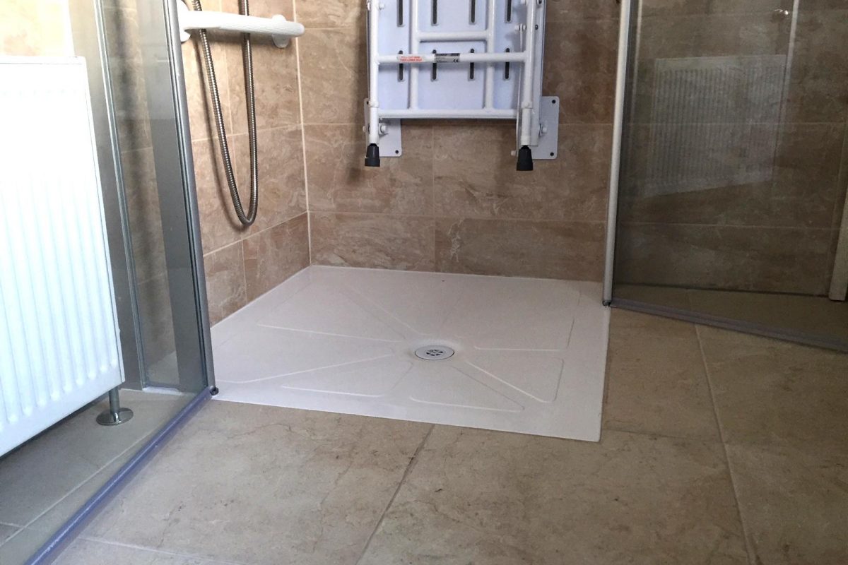 Level Access Showers with Full Height Elegance Doors