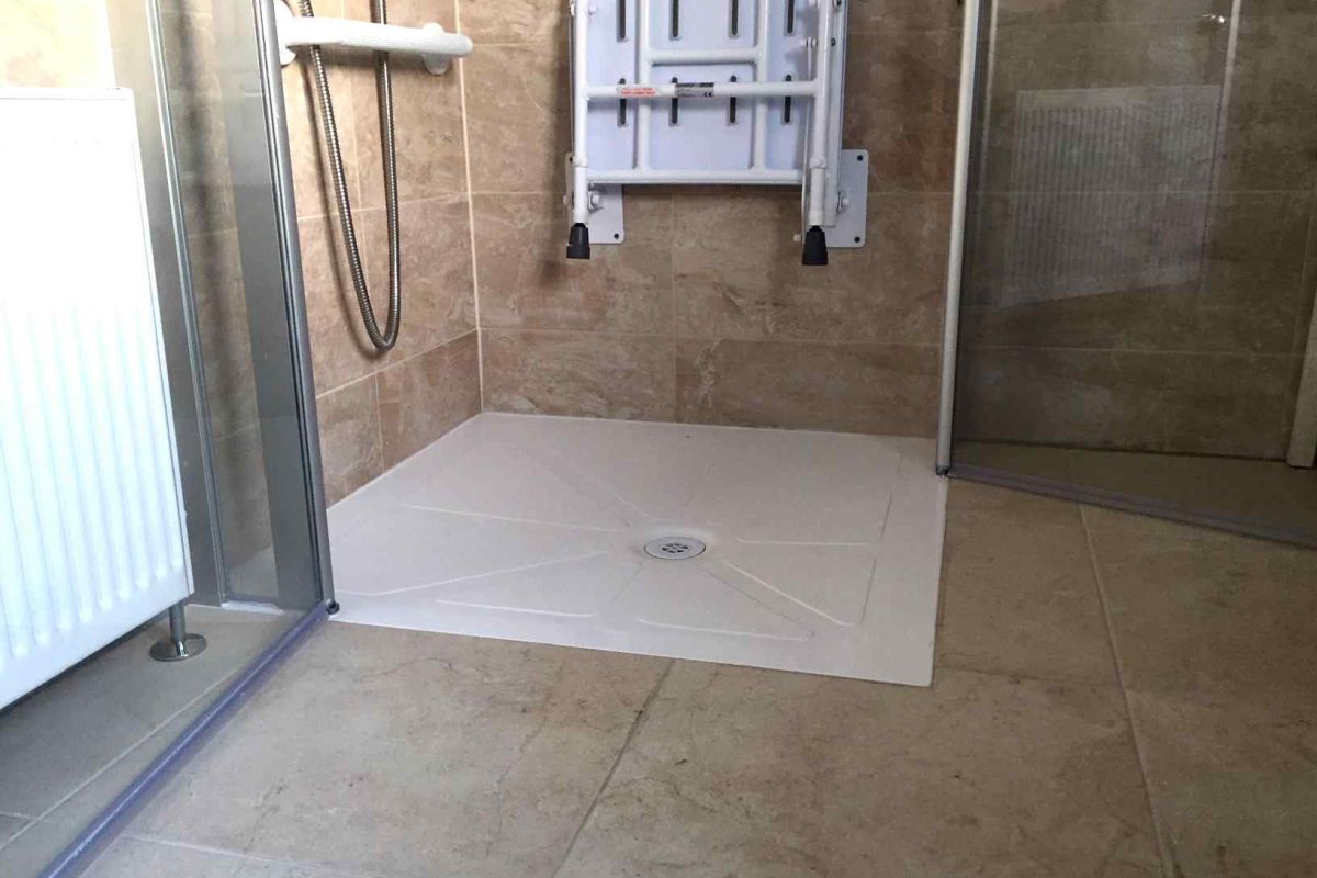 Level Access Showers with Full Height Elegance Doors