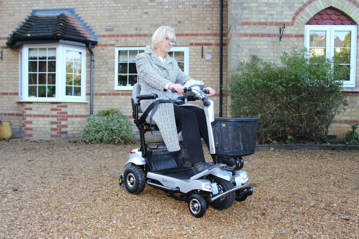 Quingo Flyte Mobility Scooter & Docking Station