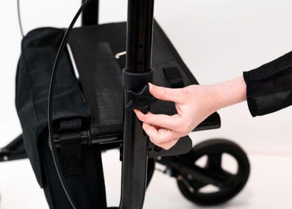 zoom-plus-adjustable-handle-height.jpg Zoom Plus Lightweight Rollator
