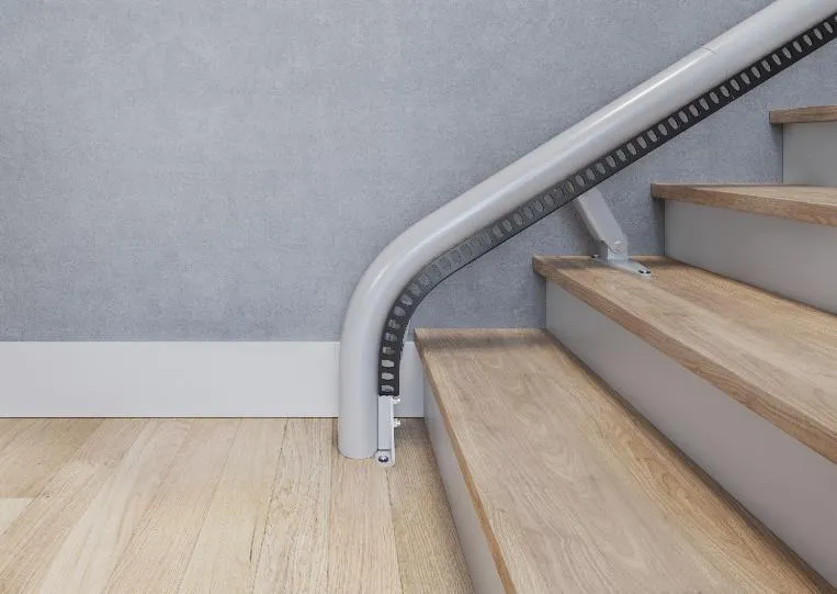 Flow X rail curving down vertically at the bottom step